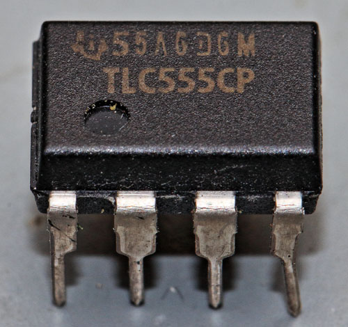 Texas Instruments TLC555